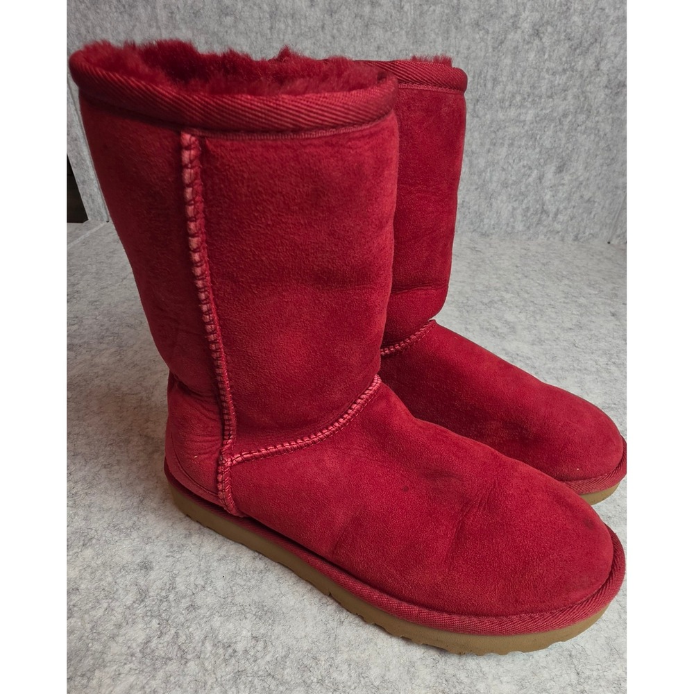 UGG Classic Short Red Suede Sheepskin Fur Lined Boots Womens 6